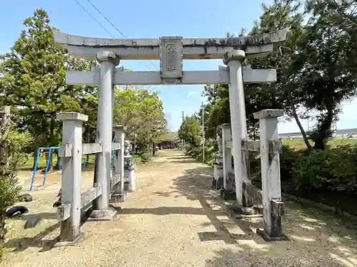 八幡神社の鳥居