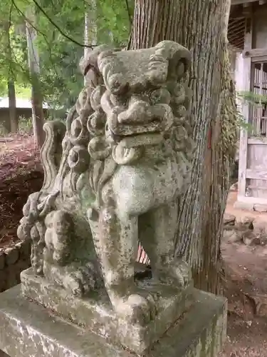 八王子神社の狛犬