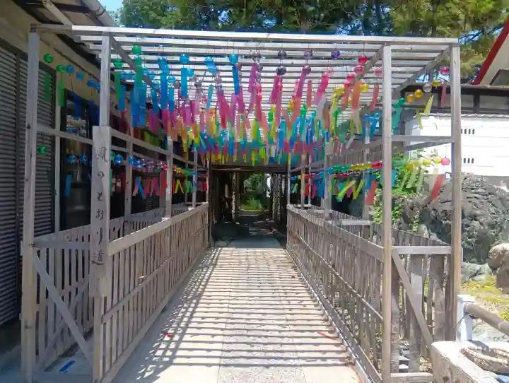 別小江神社の{uncategorized: "未分類", other: "その他", undefined: "問題あり", building: "その他建物", grave: "お墓", sacred_gate: "鳥居", guardian: "狛犬", statue: "像", buddha: "仏像", history: "歴史", nature: "自然", garden: "庭園", animal: "動物", pagoda: "塔", temizu: "手水舎", mountain_gate: "山門・神門", sanctuary: "本殿・本堂", subordinate: "末社・摂社", art: "芸術", scenery: "景色", jizo: "地蔵", ema: "絵馬", goshuin: "御朱印", omikuji: "おみくじ", items: "授与品その他", amulet: "お守り", goshuincho: "御朱印帳", eats: "食事", festival: "お祭り", votive_dance: "神楽", shichigosan: "七五三参", wedding: "結婚式", experience: "体験その他", initially: "初詣", around: "周辺", anti_infection: "感染症対策"}