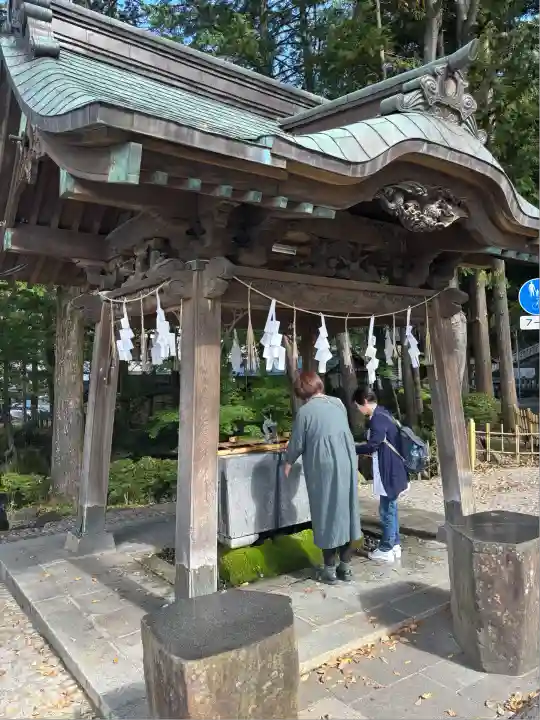 諏訪大社下社秋宮(長野県)