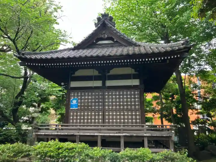 奥澤神社の{uncategorized: "未分類", other: "その他", undefined: "問題あり", building: "その他建物", grave: "お墓", sacred_gate: "鳥居", guardian: "狛犬", statue: "像", buddha: "仏像", history: "歴史", nature: "自然", garden: "庭園", animal: "動物", pagoda: "塔", temizu: "手水舎", mountain_gate: "山門・神門", sanctuary: "本殿・本堂", subordinate: "末社・摂社", art: "芸術", scenery: "景色", jizo: "地蔵", ema: "絵馬", goshuin: "御朱印", omikuji: "おみくじ", items: "授与品その他", amulet: "お守り", goshuincho: "御朱印帳", eats: "食事", festival: "お祭り", votive_dance: "神楽", shichigosan: "七五三参", wedding: "結婚式", experience: "体験その他", initially: "初詣", around: "周辺", anti_infection: "感染症対策"}