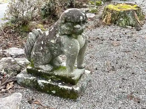 茅原神社の狛犬