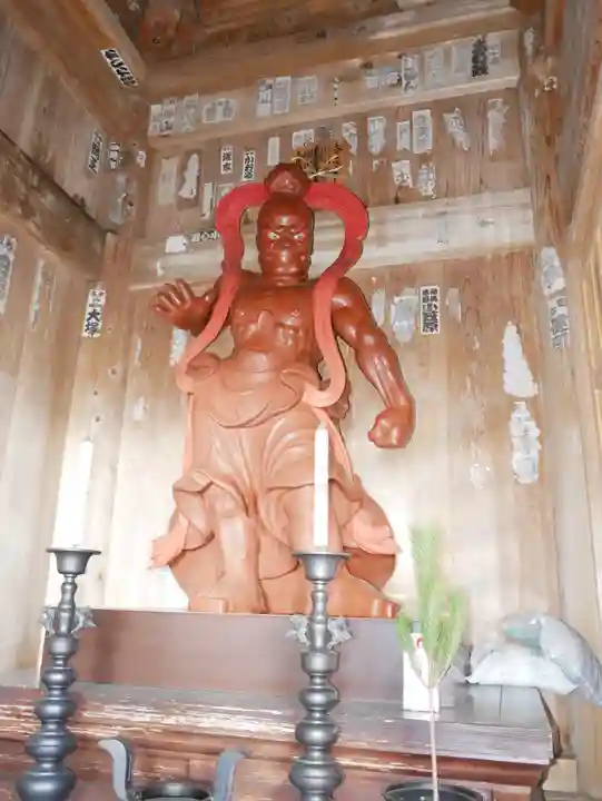 身延山奥之院思親閣の像