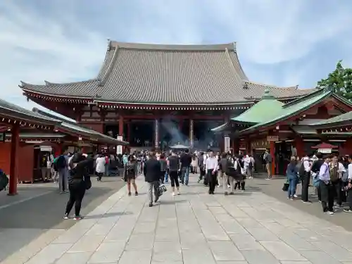 浅草寺の本殿