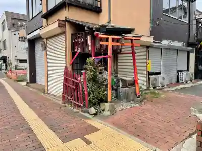 白龍弁財天の{uncategorized: "未分類", other: "その他", undefined: "問題あり", building: "その他建物", grave: "お墓", sacred_gate: "鳥居", guardian: "狛犬", statue: "像", buddha: "仏像", history: "歴史", nature: "自然", garden: "庭園", animal: "動物", pagoda: "塔", temizu: "手水舎", mountain_gate: "山門・神門", sanctuary: "本殿・本堂", subordinate: "末社・摂社", art: "芸術", scenery: "景色", jizo: "地蔵", ema: "絵馬", goshuin: "御朱印", omikuji: "おみくじ", items: "授与品その他", amulet: "お守り", goshuincho: "御朱印帳", eats: "食事", festival: "お祭り", votive_dance: "神楽", shichigosan: "七五三参", wedding: "結婚式", experience: "体験その他", initially: "初詣", around: "周辺", anti_infection: "感染症対策"}