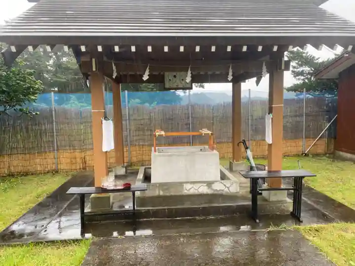 谷地頭神社の手水舎