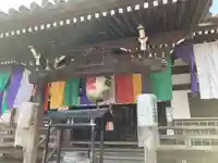 帯解寺の本殿・本堂