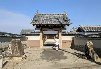竜源院の山門・神門