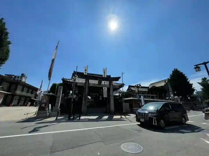 櫛田神社の{uncategorized: "未分類", other: "その他", undefined: "問題あり", building: "その他建物", grave: "お墓", sacred_gate: "鳥居", guardian: "狛犬", statue: "像", buddha: "仏像", history: "歴史", nature: "自然", garden: "庭園", animal: "動物", pagoda: "塔", temizu: "手水舎", mountain_gate: "山門・神門", sanctuary: "本殿・本堂", subordinate: "末社・摂社", art: "芸術", scenery: "景色", jizo: "地蔵", ema: "絵馬", goshuin: "御朱印", omikuji: "おみくじ", items: "授与品その他", amulet: "お守り", goshuincho: "御朱印帳", eats: "食事", festival: "お祭り", votive_dance: "神楽", shichigosan: "七五三参", wedding: "結婚式", experience: "体験その他", initially: "初詣", around: "周辺", anti_infection: "感染症対策"}