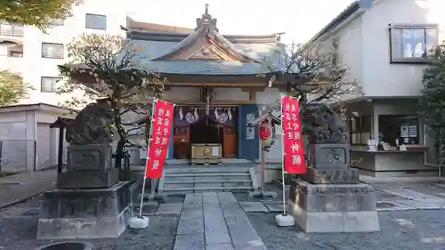 穏田神社の本殿・本堂