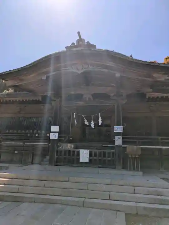 函館八幡宮の{uncategorized: "未分類", other: "その他", undefined: "問題あり", building: "その他建物", grave: "お墓", sacred_gate: "鳥居", guardian: "狛犬", statue: "像", buddha: "仏像", history: "歴史", nature: "自然", garden: "庭園", animal: "動物", pagoda: "塔", temizu: "手水舎", mountain_gate: "山門・神門", sanctuary: "本殿・本堂", subordinate: "末社・摂社", art: "芸術", scenery: "景色", jizo: "地蔵", ema: "絵馬", goshuin: "御朱印", omikuji: "おみくじ", items: "授与品その他", amulet: "お守り", goshuincho: "御朱印帳", eats: "食事", festival: "お祭り", votive_dance: "神楽", shichigosan: "七五三参", wedding: "結婚式", experience: "体験その他", initially: "初詣", around: "周辺", anti_infection: "感染症対策"}