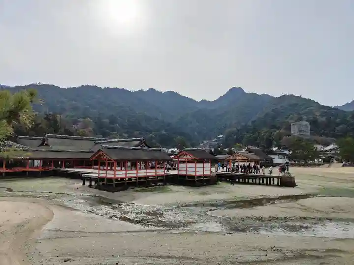 厳島神社(広島県)