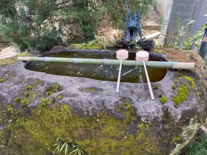 井口院の手水舎