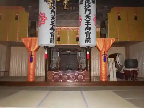 岩角山 岩角寺の本殿・本堂