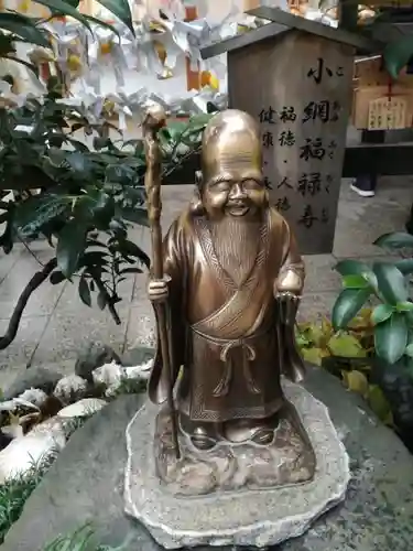 小網神社の像