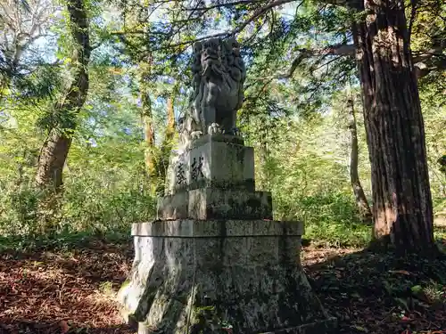 戸隠神社奥社の狛犬