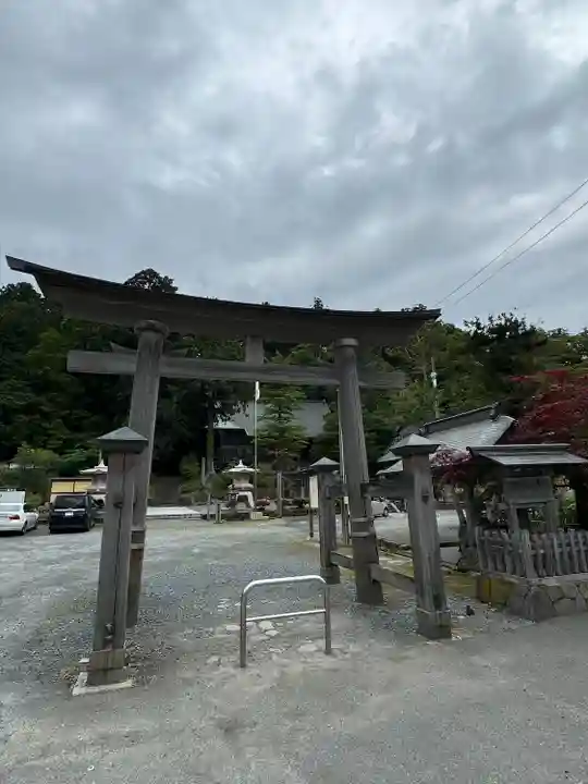 鳥海山大物忌神社吹浦口ノ宮(山形県)