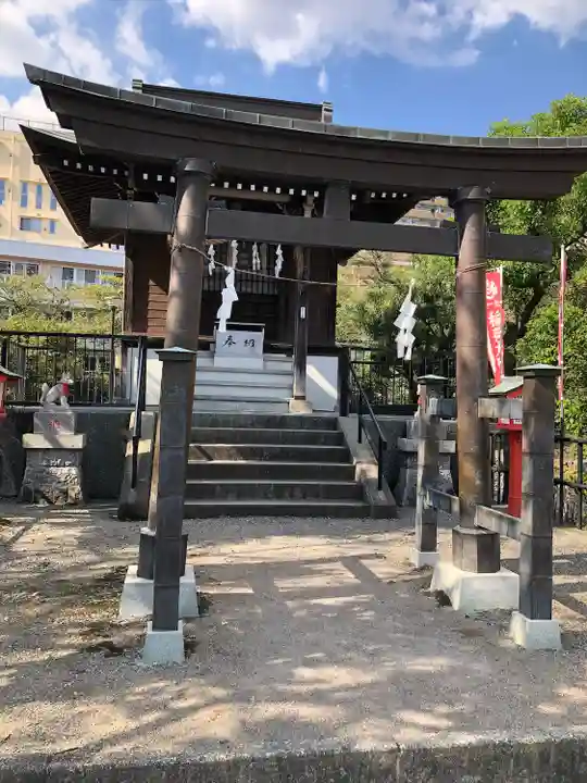 鶴ヶ峰稲荷神社(神奈川県)