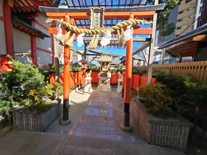 杭瀬熊野神社の{uncategorized: "未分類", other: "その他", undefined: "問題あり", building: "その他建物", grave: "お墓", sacred_gate: "鳥居", guardian: "狛犬", statue: "像", buddha: "仏像", history: "歴史", nature: "自然", garden: "庭園", animal: "動物", pagoda: "塔", temizu: "手水舎", mountain_gate: "山門・神門", sanctuary: "本殿・本堂", subordinate: "末社・摂社", art: "芸術", scenery: "景色", jizo: "地蔵", ema: "絵馬", goshuin: "御朱印", omikuji: "おみくじ", items: "授与品その他", amulet: "お守り", goshuincho: "御朱印帳", eats: "食事", festival: "お祭り", votive_dance: "神楽", shichigosan: "七五三参", wedding: "結婚式", experience: "体験その他", initially: "初詣", around: "周辺", anti_infection: "感染症対策"}