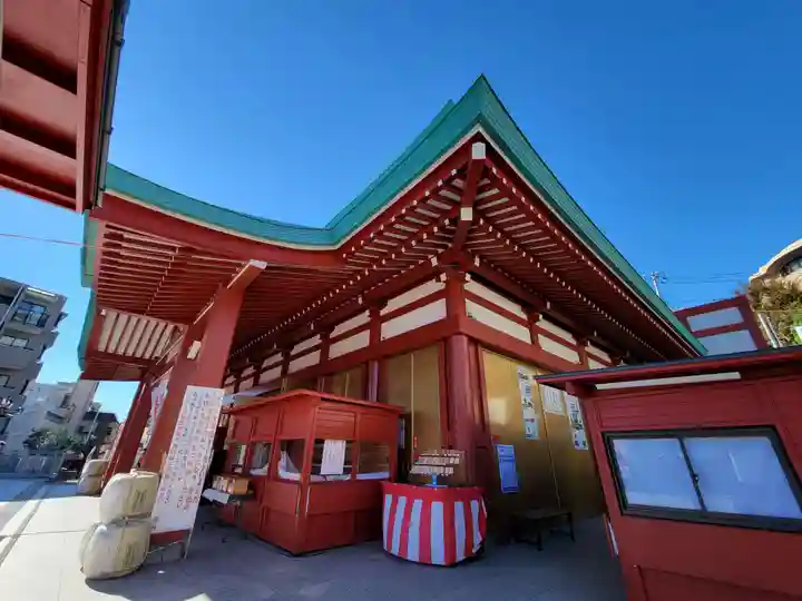 成田山横浜別院延命院の本殿・本堂