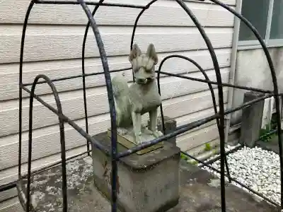 伏見大漁稲荷神社の{uncategorized: "未分類", other: "その他", undefined: "問題あり", building: "その他建物", grave: "お墓", sacred_gate: "鳥居", guardian: "狛犬", statue: "像", buddha: "仏像", history: "歴史", nature: "自然", garden: "庭園", animal: "動物", pagoda: "塔", temizu: "手水舎", mountain_gate: "山門・神門", sanctuary: "本殿・本堂", subordinate: "末社・摂社", art: "芸術", scenery: "景色", jizo: "地蔵", ema: "絵馬", goshuin: "御朱印", omikuji: "おみくじ", items: "授与品その他", amulet: "お守り", goshuincho: "御朱印帳", eats: "食事", festival: "お祭り", votive_dance: "神楽", shichigosan: "七五三参", wedding: "結婚式", experience: "体験その他", initially: "初詣", around: "周辺", anti_infection: "感染症対策"}