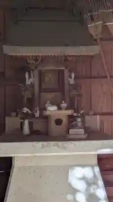 稲荷社（南笠2号墳内）(滋賀県)