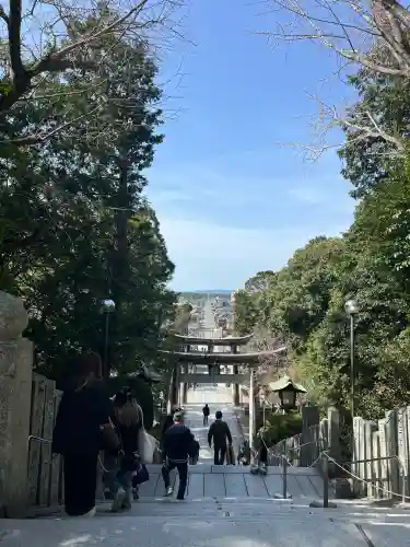 宮地嶽神社の{uncategorized: "未分類", other: "その他", undefined: "問題あり", building: "その他建物", grave: "お墓", sacred_gate: "鳥居", guardian: "狛犬", statue: "像", buddha: "仏像", history: "歴史", nature: "自然", garden: "庭園", animal: "動物", pagoda: "塔", temizu: "手水舎", mountain_gate: "山門・神門", sanctuary: "本殿・本堂", subordinate: "末社・摂社", art: "芸術", scenery: "景色", jizo: "地蔵", ema: "絵馬", goshuin: "御朱印", omikuji: "おみくじ", items: "授与品その他", amulet: "お守り", goshuincho: "御朱印帳", eats: "食事", festival: "お祭り", votive_dance: "神楽", shichigosan: "七五三参", wedding: "結婚式", experience: "体験その他", initially: "初詣", around: "周辺", anti_infection: "感染症対策"}