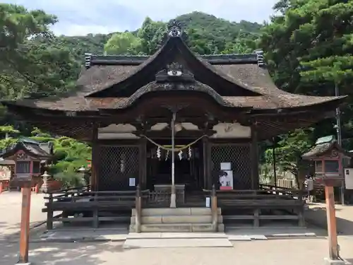 白鬚神社の本殿