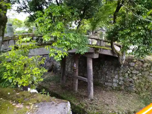 大鳥神社の建物その他