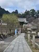 柳谷観音 楊谷寺の{uncategorized: "未分類", other: "その他", undefined: "問題あり", building: "その他建物", grave: "お墓", sacred_gate: "鳥居", guardian: "狛犬", statue: "像", buddha: "仏像", history: "歴史", nature: "自然", garden: "庭園", animal: "動物", pagoda: "塔", temizu: "手水舎", mountain_gate: "山門・神門", sanctuary: "本殿・本堂", subordinate: "末社・摂社", art: "芸術", scenery: "景色", jizo: "地蔵", ema: "絵馬", goshuin: "御朱印", omikuji: "おみくじ", items: "授与品その他", amulet: "お守り", goshuincho: "御朱印帳", eats: "食事", festival: "お祭り", votive_dance: "神楽", shichigosan: "七五三参", wedding: "結婚式", experience: "体験その他", initially: "初詣", around: "周辺", anti_infection: "感染症対策"}