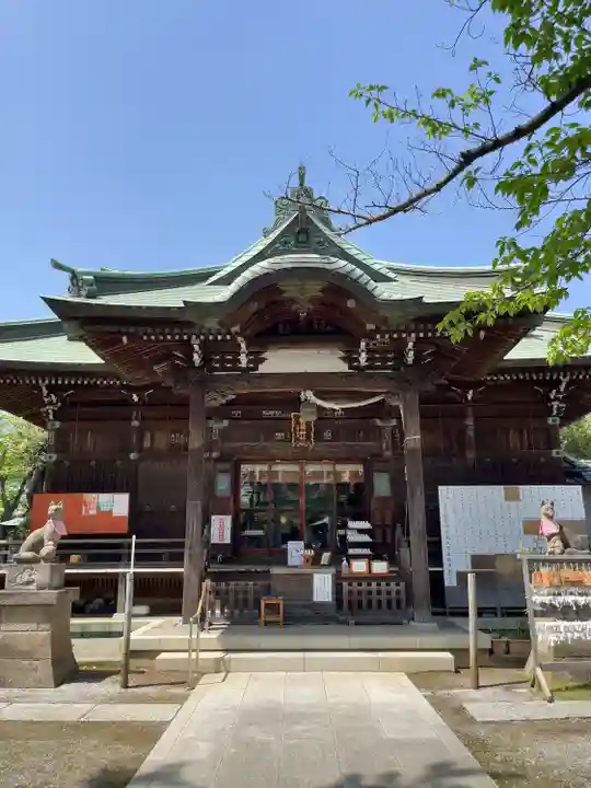 半田稲荷神社の本殿・本堂