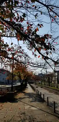 稲荷神社の周辺