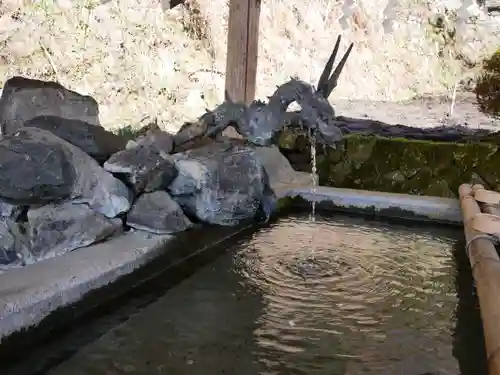 金櫻神社の手水舎