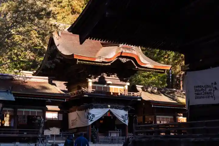 諏訪大社下社秋宮(長野県)