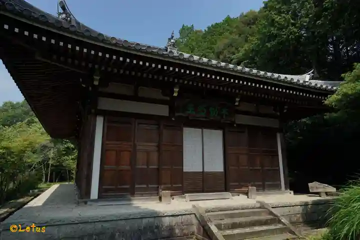 覚性律庵の末社・摂社