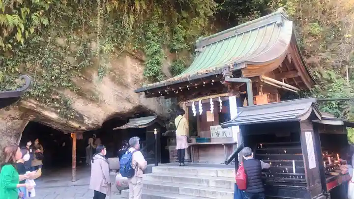 銭洗弁財天宇賀福神社(神奈川県)