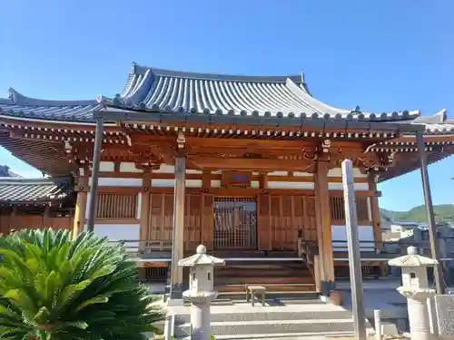 明光寺の本殿・本堂