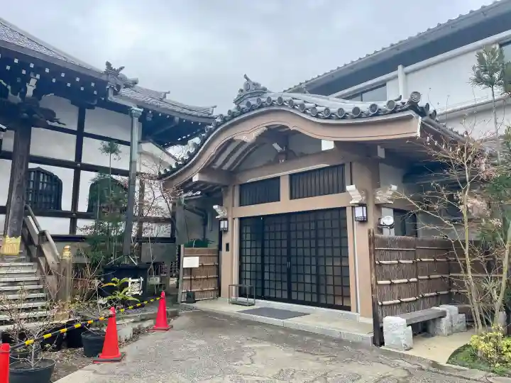 感通寺の{uncategorized: "未分類", other: "その他", undefined: "問題あり", building: "その他建物", grave: "お墓", sacred_gate: "鳥居", guardian: "狛犬", statue: "像", buddha: "仏像", history: "歴史", nature: "自然", garden: "庭園", animal: "動物", pagoda: "塔", temizu: "手水舎", mountain_gate: "山門・神門", sanctuary: "本殿・本堂", subordinate: "末社・摂社", art: "芸術", scenery: "景色", jizo: "地蔵", ema: "絵馬", goshuin: "御朱印", omikuji: "おみくじ", items: "授与品その他", amulet: "お守り", goshuincho: "御朱印帳", eats: "食事", festival: "お祭り", votive_dance: "神楽", shichigosan: "七五三参", wedding: "結婚式", experience: "体験その他", initially: "初詣", around: "周辺", anti_infection: "感染症対策"}