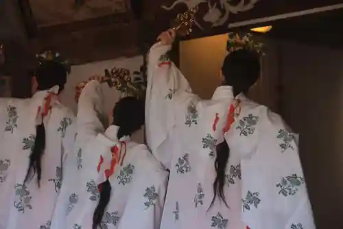 高屋敷稲荷神社の神楽