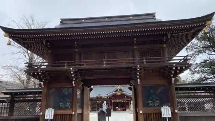 諏訪神社の山門・神門
