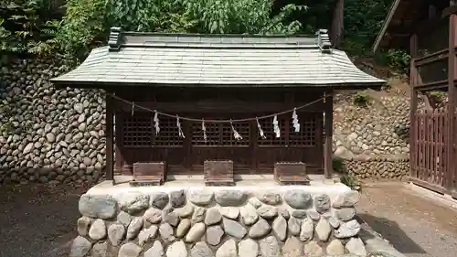 千ケ瀬神社の末社・摂社