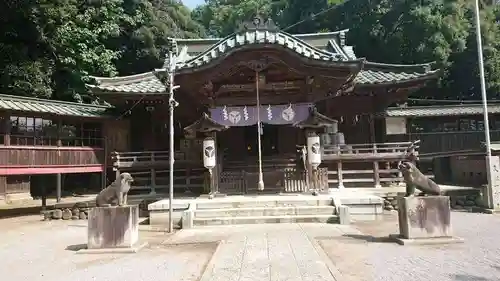 雀神社の本殿・本堂