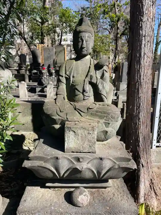 願行寺の{uncategorized: "未分類", other: "その他", undefined: "問題あり", building: "その他建物", grave: "お墓", sacred_gate: "鳥居", guardian: "狛犬", statue: "像", buddha: "仏像", history: "歴史", nature: "自然", garden: "庭園", animal: "動物", pagoda: "塔", temizu: "手水舎", mountain_gate: "山門・神門", sanctuary: "本殿・本堂", subordinate: "末社・摂社", art: "芸術", scenery: "景色", jizo: "地蔵", ema: "絵馬", goshuin: "御朱印", omikuji: "おみくじ", items: "授与品その他", amulet: "お守り", goshuincho: "御朱印帳", eats: "食事", festival: "お祭り", votive_dance: "神楽", shichigosan: "七五三参", wedding: "結婚式", experience: "体験その他", initially: "初詣", around: "周辺", anti_infection: "感染症対策"}