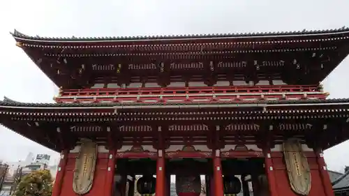 浅草寺の山門・神門