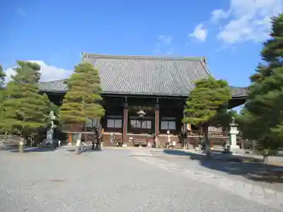 清凉寺の本殿・本堂