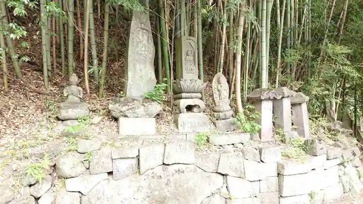 高秀寺の末社・摂社