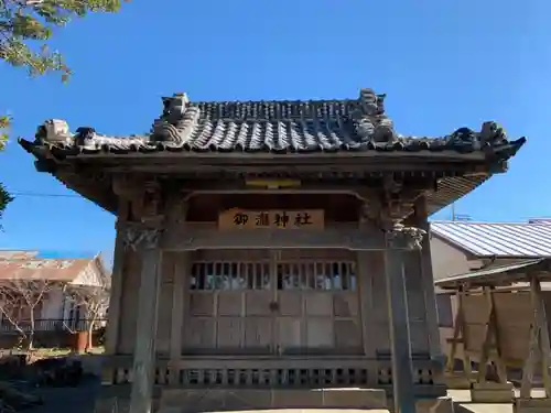 御瀧神社の本殿・本堂