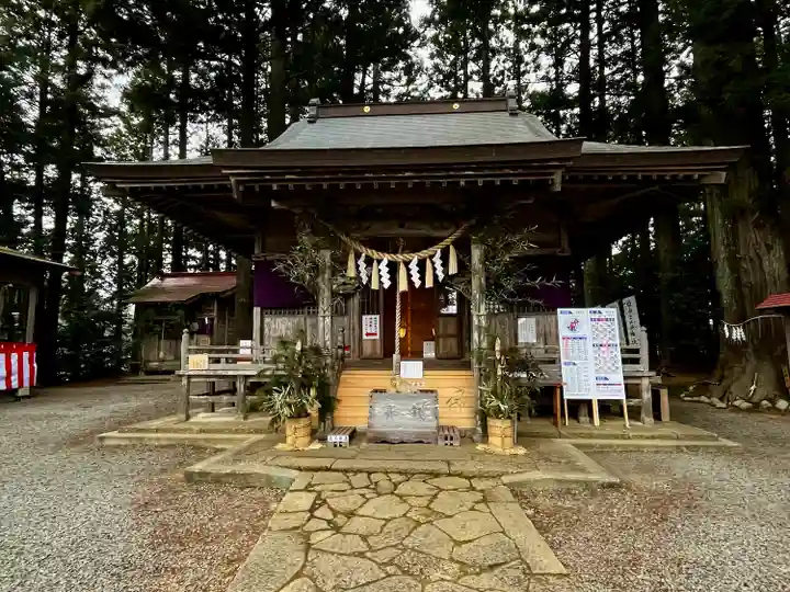 坪沼八幡神社の本殿・本堂