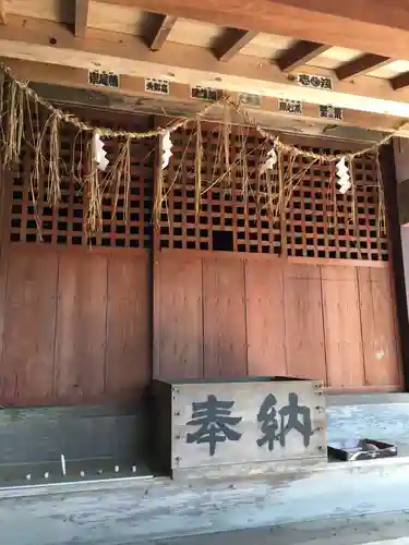 主石神社の本殿