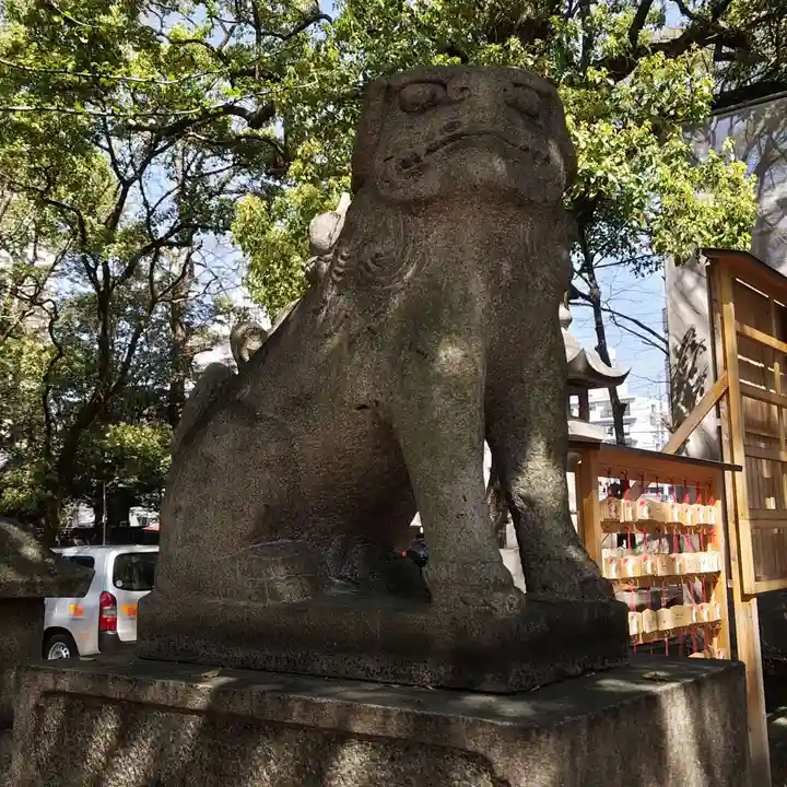 闇之森八幡社の狛犬